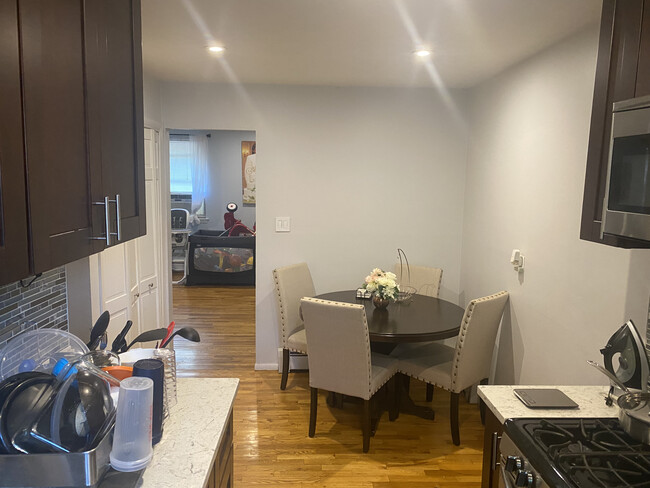 Dine-in kitchen - 1690 Grand Ave