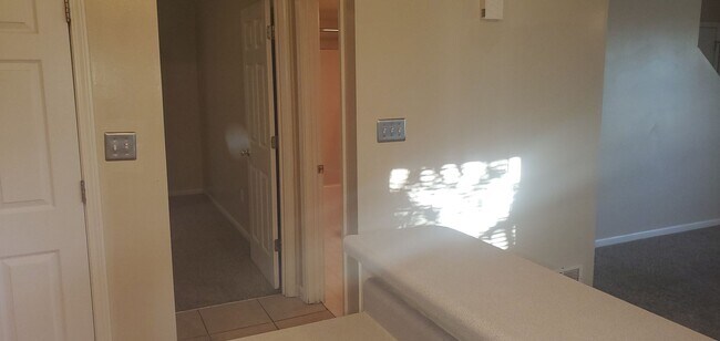 Foto del edificio - 5001-5003 Geyser Blvd