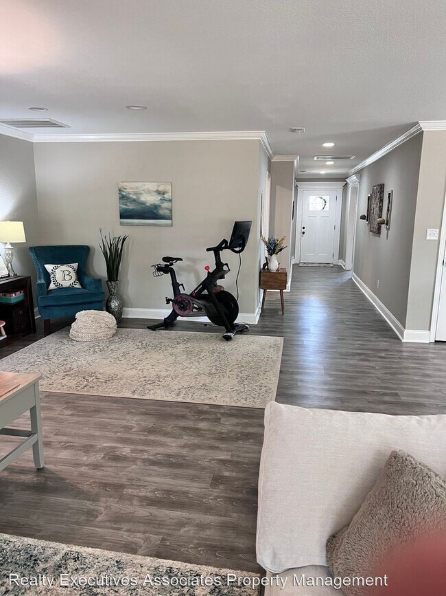 Foto del edificio - 3 br, 2 bath House - 2643 Best Road