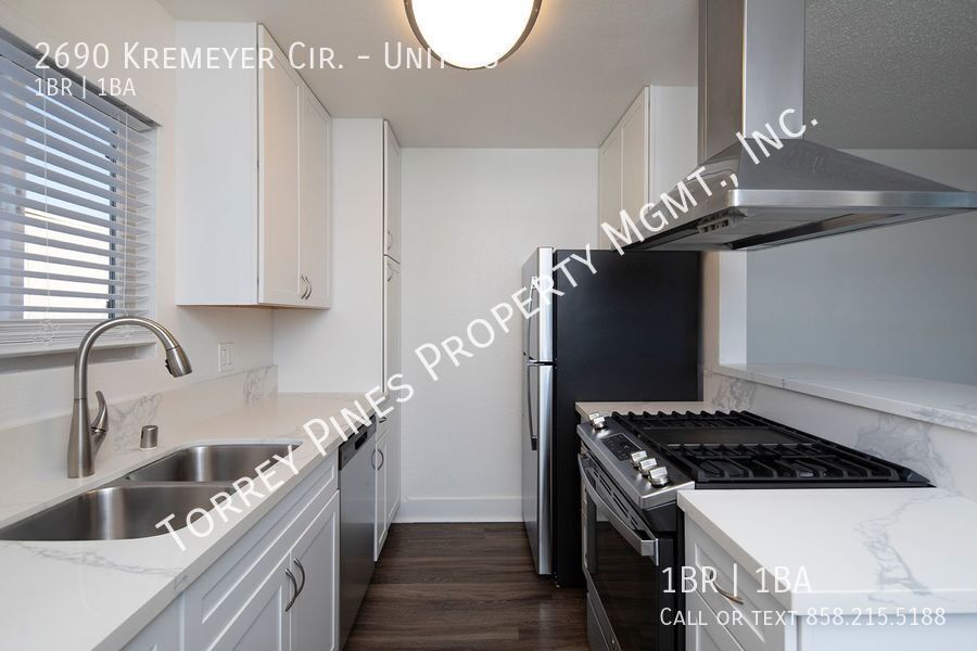 Foto principal - Carlsbad 1 Br with Pool, Garage Parking, a...