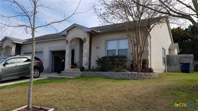 Building Photo - 3023 Green Mountain Dr
