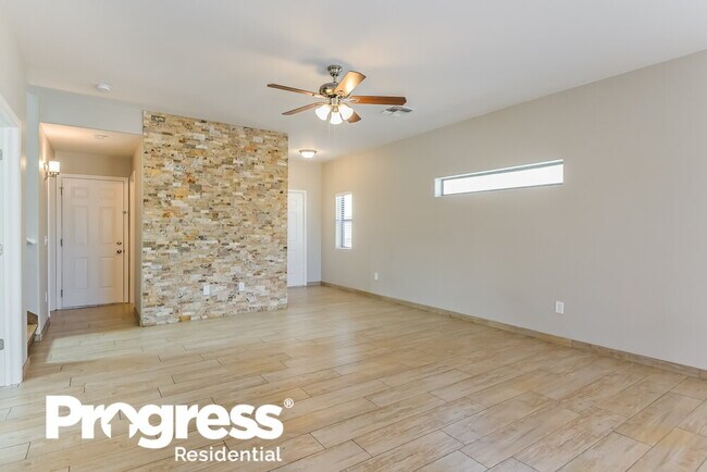 Building Photo - 14863 S Avenida Cucana