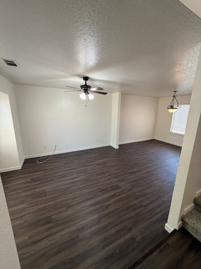Building Photo - Remodeled Home: 4 Bd/ 2.5 Bath Two Story!