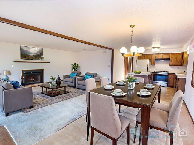 Foto del edificio - Charming 3-bedroom, 2-bath home in Seaside