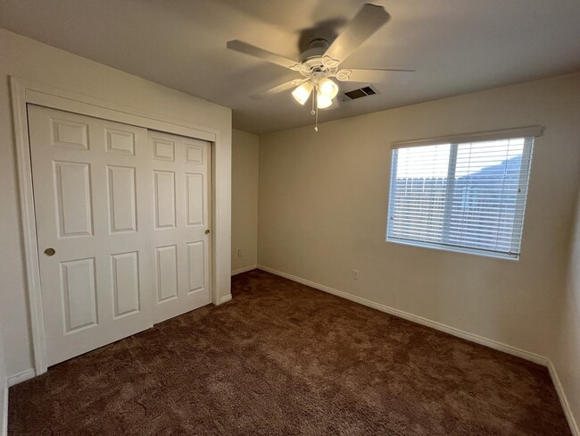 Building Photo - 5605 Scatena Isle Dr