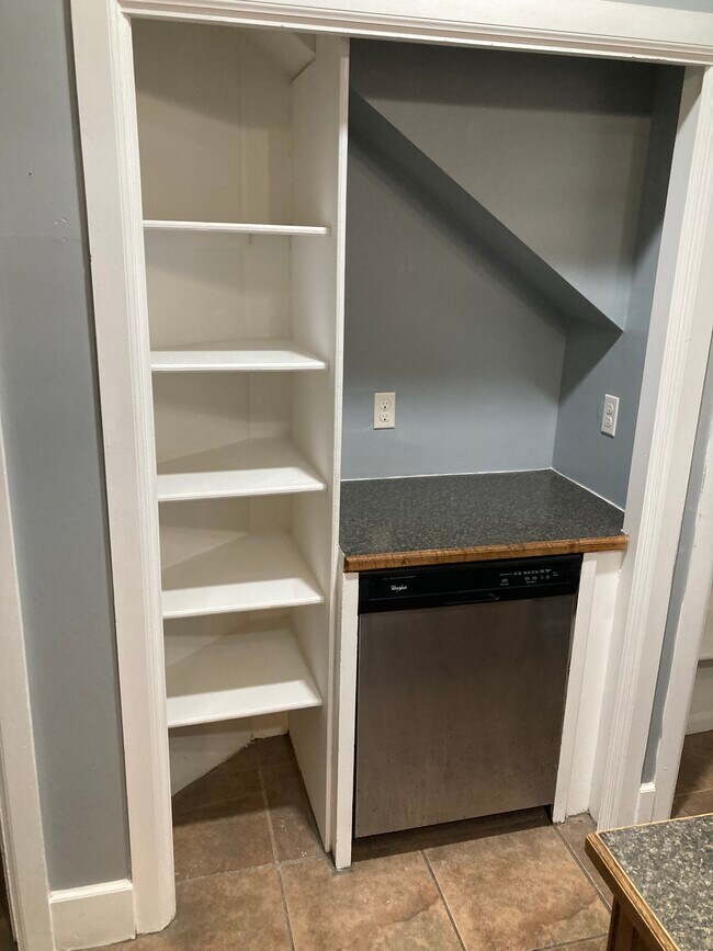 Foto del edificio - 3327 Wyandotte St