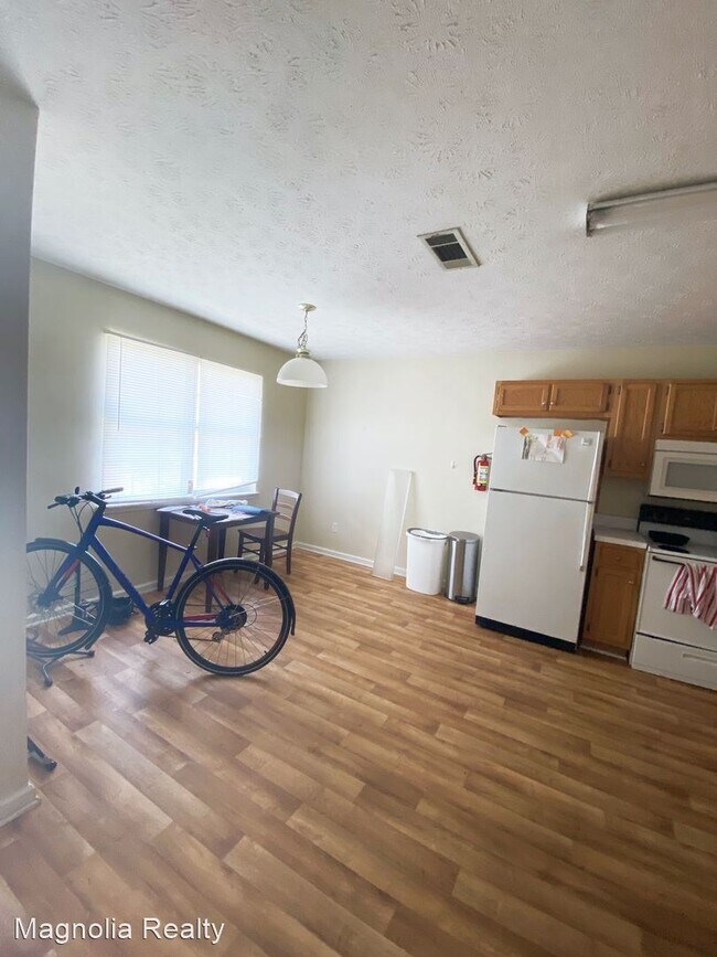 Building Photo - 2 br, 2 bath House - 232 Martin Ave