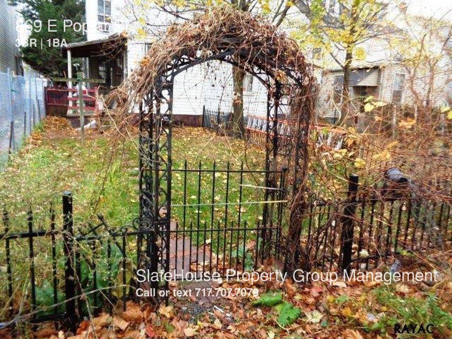 Foto principal - 869 E Poplar St