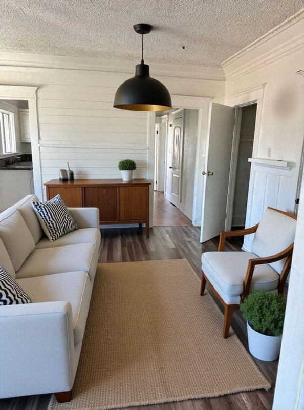 Building Photo - 822 W 42nd Pl