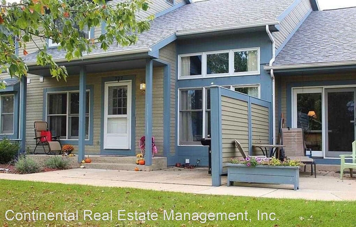Building Photo - 3 br, 2.5 bath House - 729 Tussey Lane