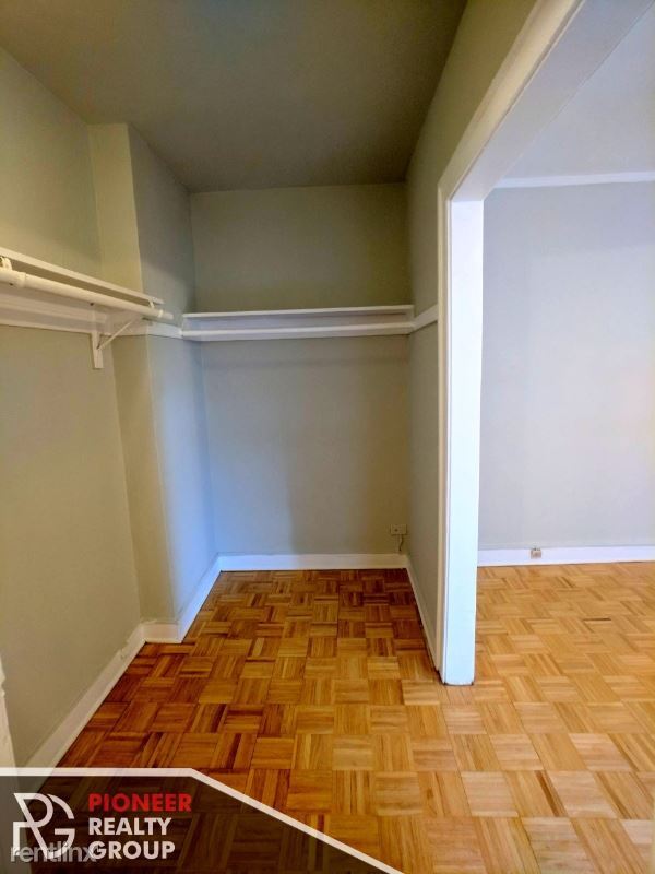 Foto del edificio - 5959 W Belmont Ave