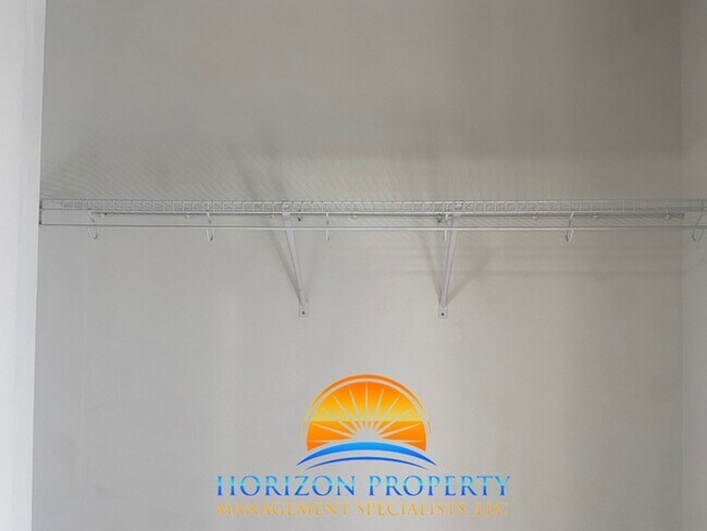 Foto del edificio - 1523 Jordan Rd