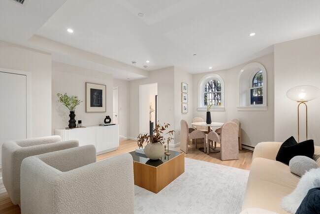 Building Photo - 15 Marlborough St