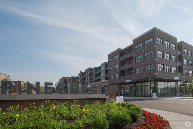 Foto del edificio - 4th & Park