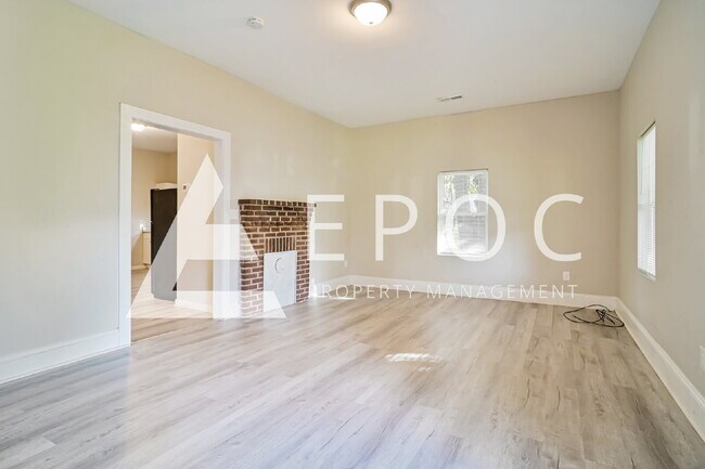 Foto del edificio - 4013 Markwood Rd