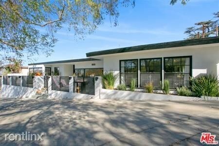 Primary Photo - 4 br, 4 bath House - 4222 Vanetta Dr
