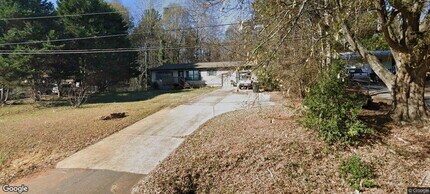 Building Photo - 1713 E Main St