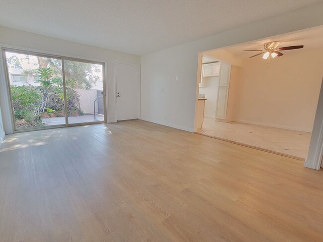 Photo - TOWNHOME FOR LEASE: 3 Bed / 2 Bath / 2-car Garage / Laundry hookups / Swimming Pool