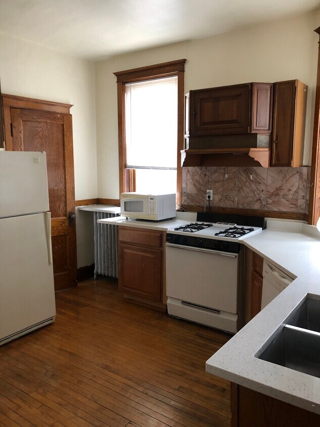Foto principal - 3326 N Clark St