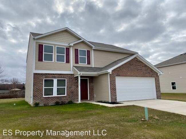 Building Photo - 5 br, 3 bath House - 2809 W. Kings Canyon Dr.