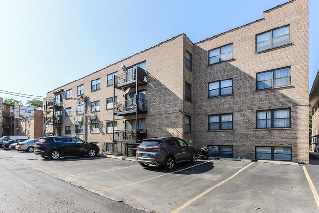Building Photo - 1629 W Shermin Ave 303