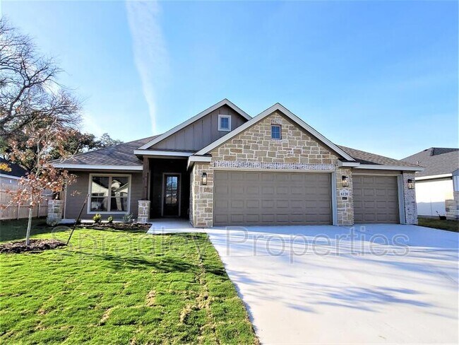 Building Photo - 6120 Modena Dr