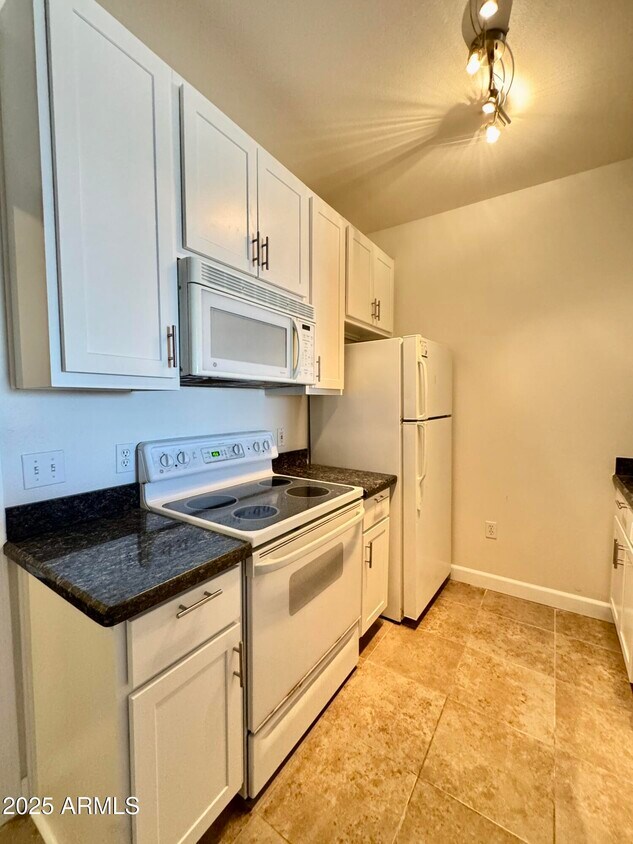 Foto principal - 1701 E Colter St