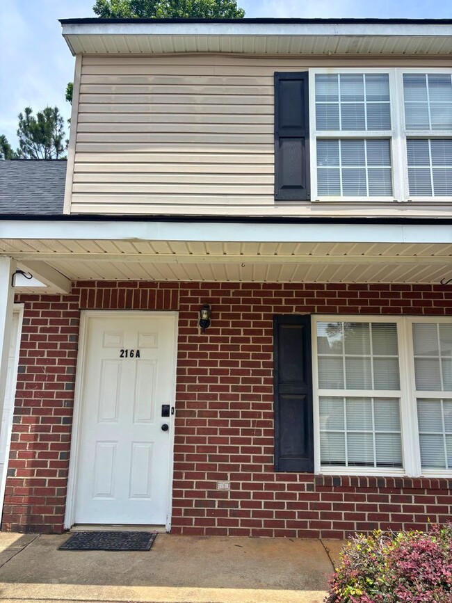 Building Photo - 216 Springfield Cir