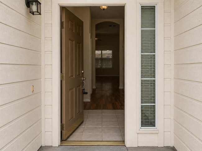 Building Photo - 2206 Bakers Way