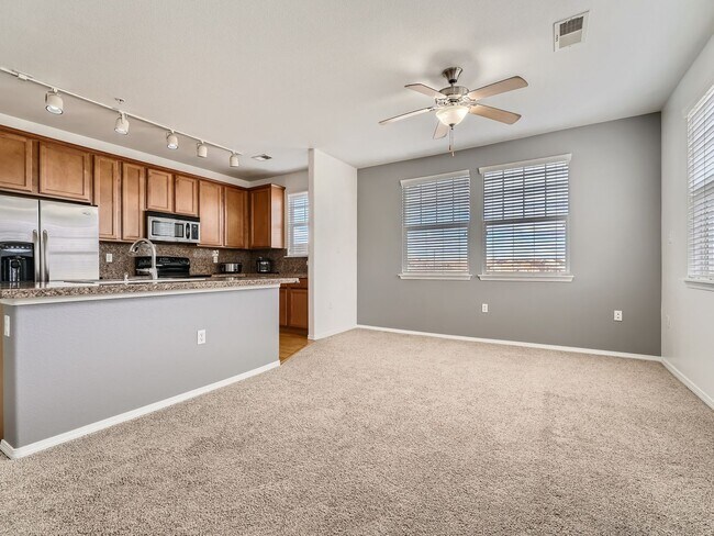 Building Photo - Large 2BR/2B Condo with Private Attached G...