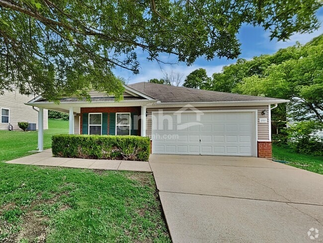 Building Photo - 2727 Sutherland Dr