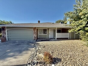 Building Photo - 890 Athan Ave