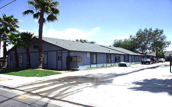 Foto del edificio - Marks 10 Plex