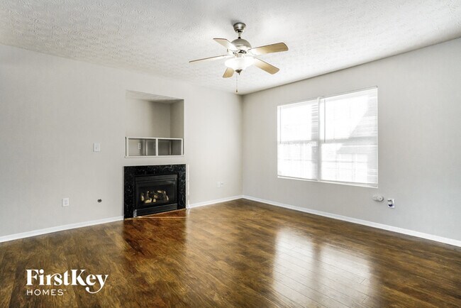 Building Photo - 1377 Geranium Dr
