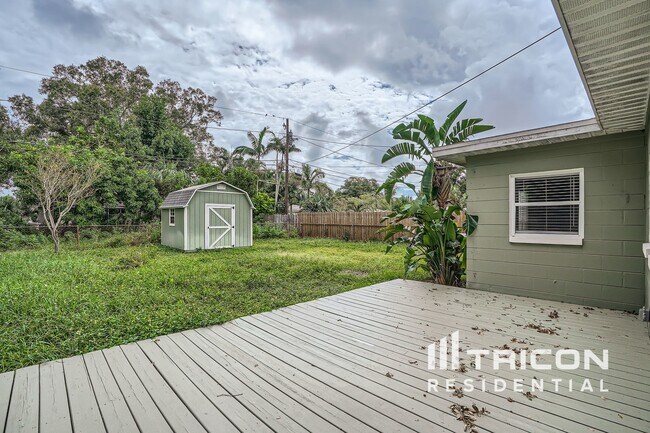 Foto del edificio - 3311 39th St N