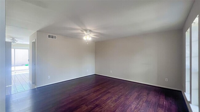 Foto del edificio - 13 River Creek Way