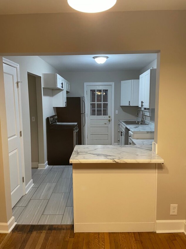 Primary Photo - Cozy 2 bedroom/ 1 Bath Home In East Nashvi...