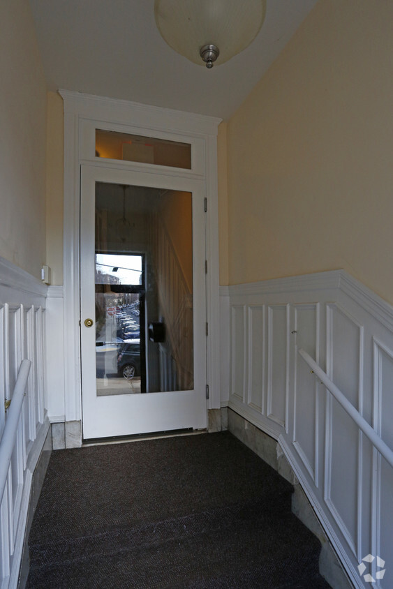 Entrance - 45 Strathmore Rd