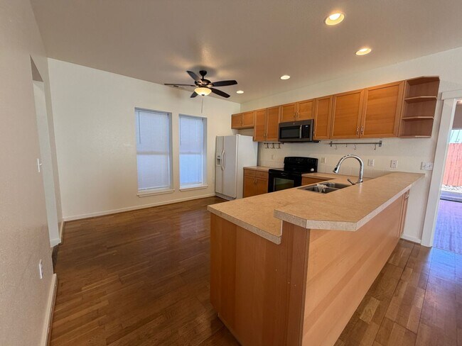 Foto del edificio - 3 Bedroom 2 bath single family house