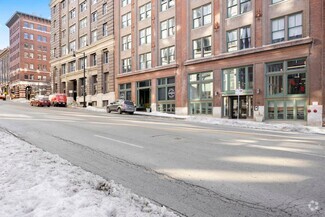 Building Photo - 706 Broadway Blvd