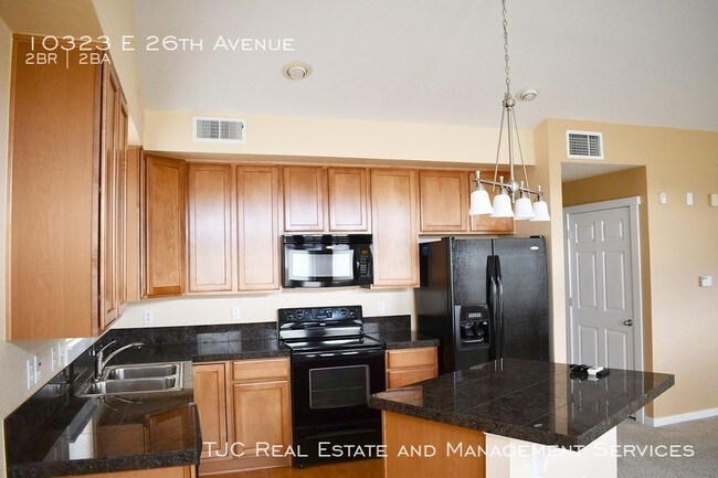 Foto del edificio - Stapleton Carriage Home for Rent!