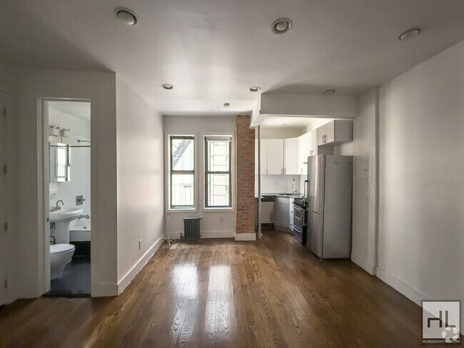Building Photo - EASTERN PARKWAY
