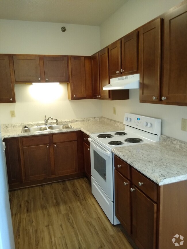 2 BR - Raphael - Furman Western Hills