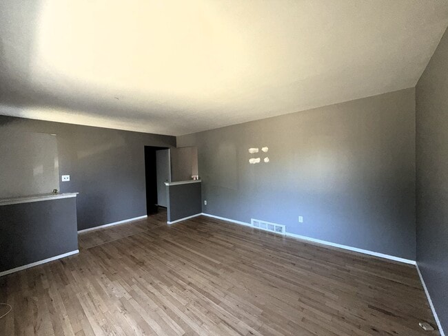 Building Photo - 31846 Regal Dr