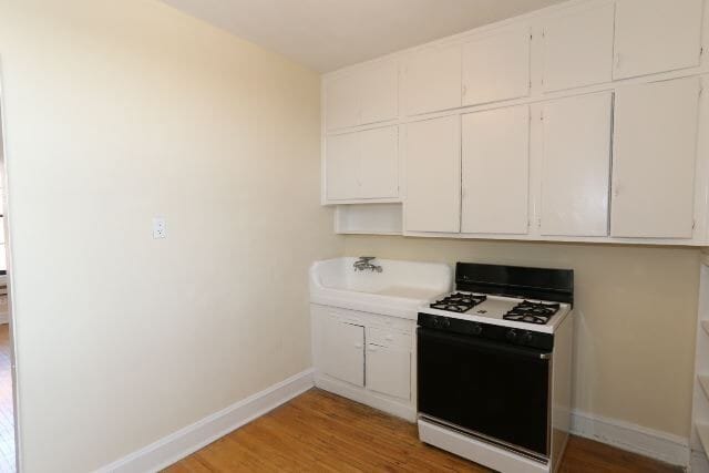 Building Photo - 4337 N Wolcott Ave