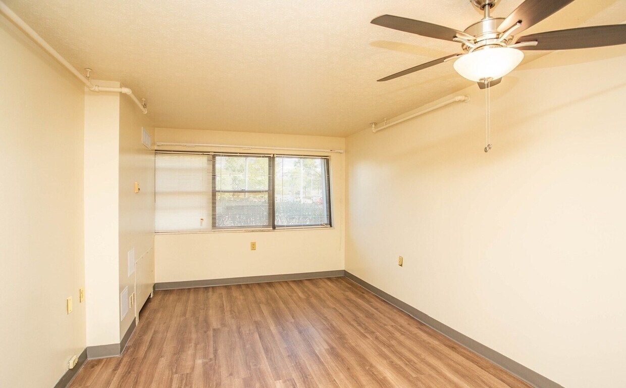 Foto del edificio - 850 W Muhammad Ali Blvd