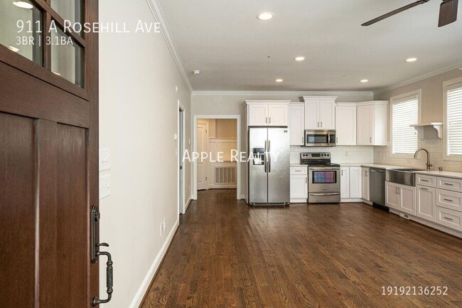 Foto del edificio - 911 Rosehill Ave