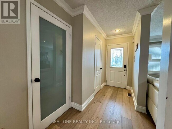 Building Photo - 1489 Heritage Way