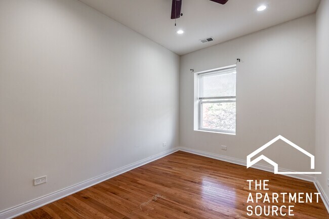 Foto del edificio - 1157 W Lunt Ave