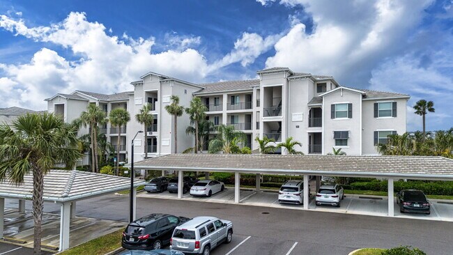 Building Photo - Riverfront Condo - 2 bed - 2 bath for rent